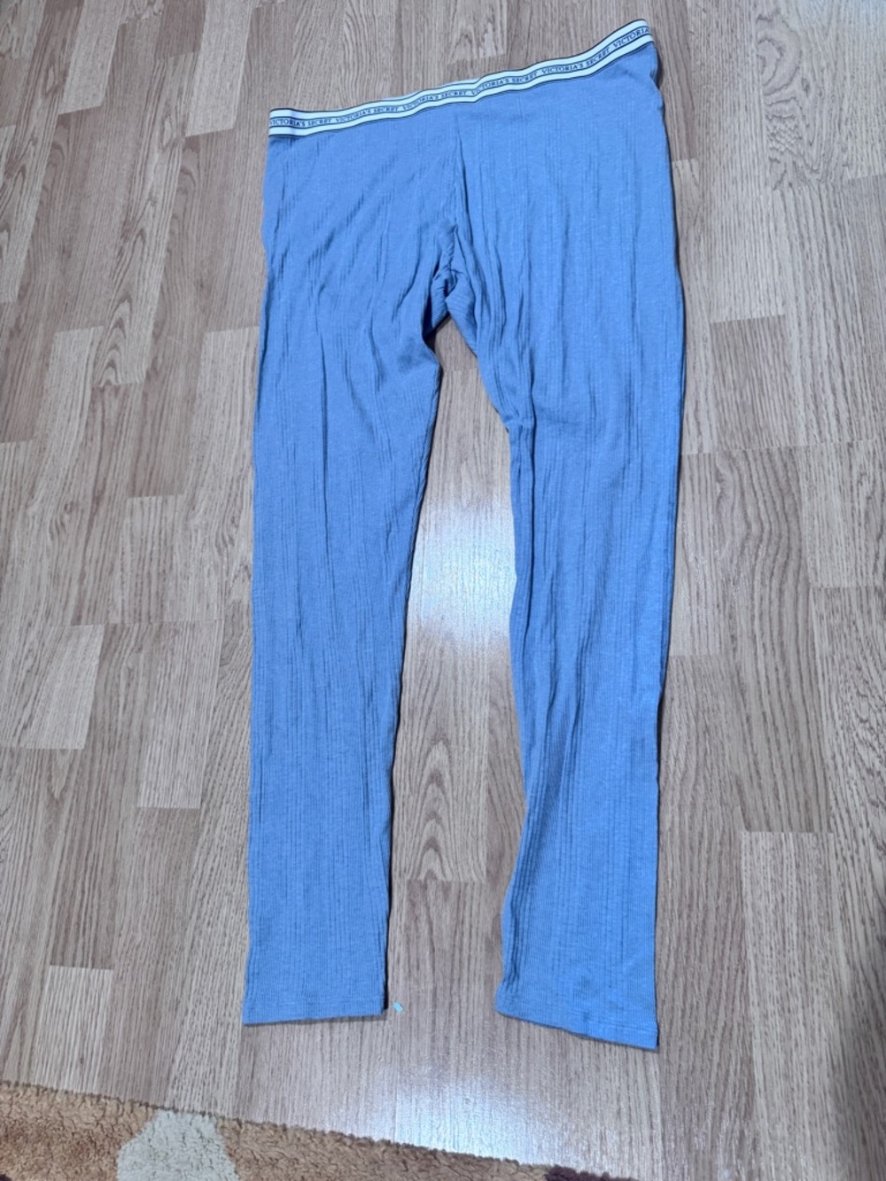 Light Grey Ribbed Leggings with Logo Waistband